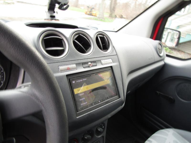 Ford Transit Connect XL 2012