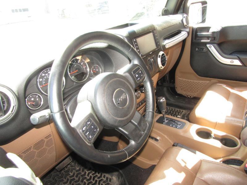 Jeep Wrangler Sahara 4WD 2012