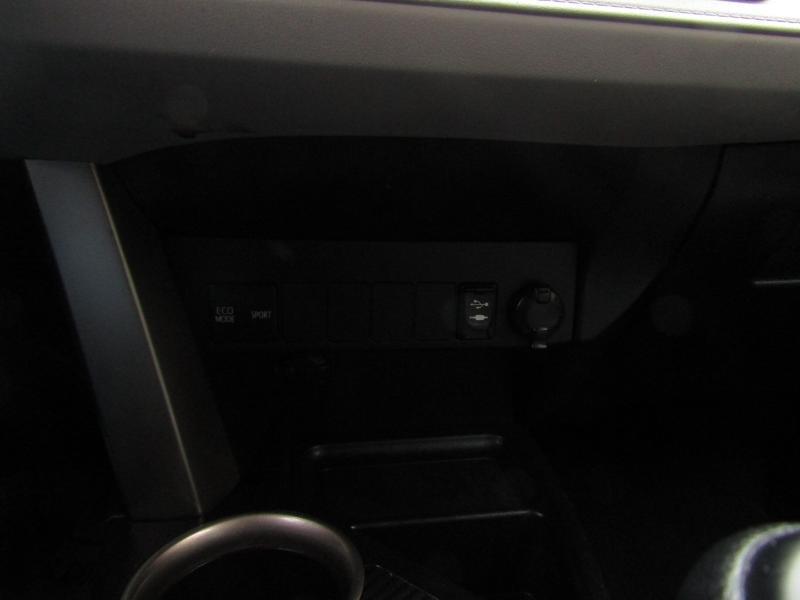 Toyota RAV4 LE AWD 2015