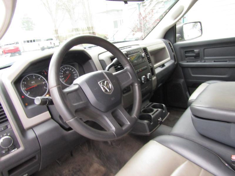 RAM 1500 SLT Quad Cab 4WD 2011