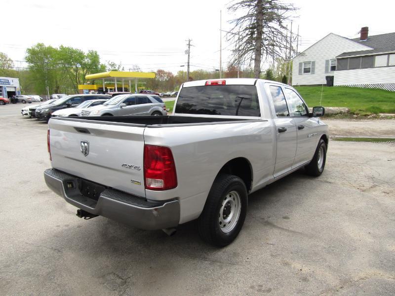 RAM 1500 SLT Quad Cab 4WD 2011