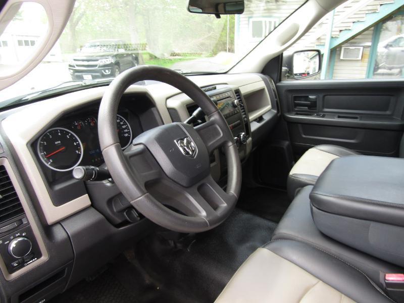 RAM 1500 SLT Quad Cab 4WD 2011