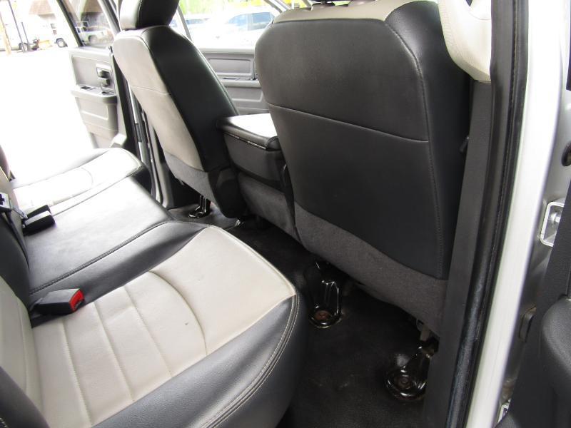 RAM 1500 SLT Quad Cab 4WD 2011