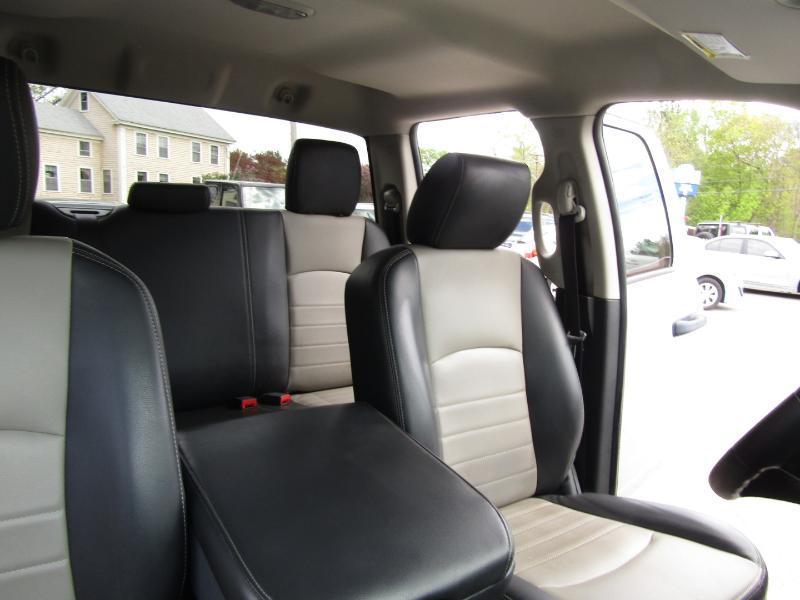 RAM 1500 SLT Quad Cab 4WD 2011