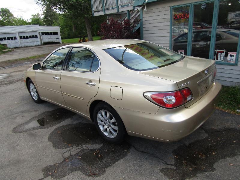 Lexus ES 330 Sedan 2004