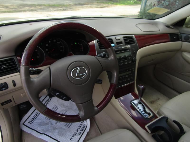 Lexus ES 330 Sedan 2004
