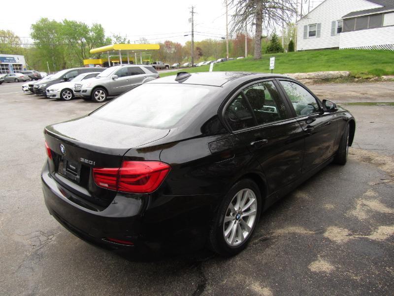 BMW 3-Series 320i Sedan 2016
