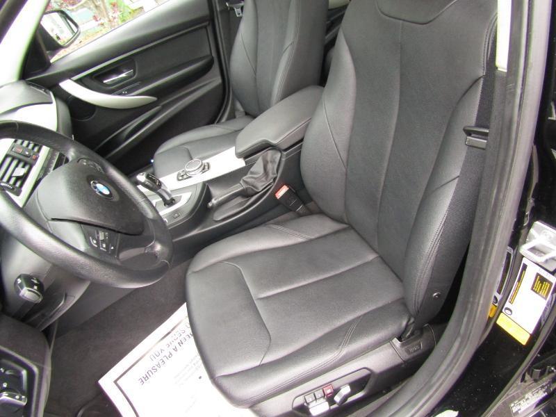 BMW 3-Series 320i Sedan 2016