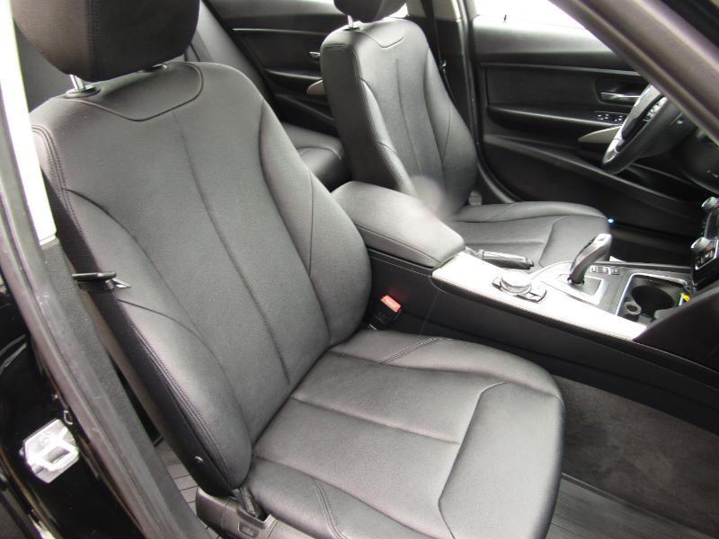 BMW 3-Series 320i Sedan 2016