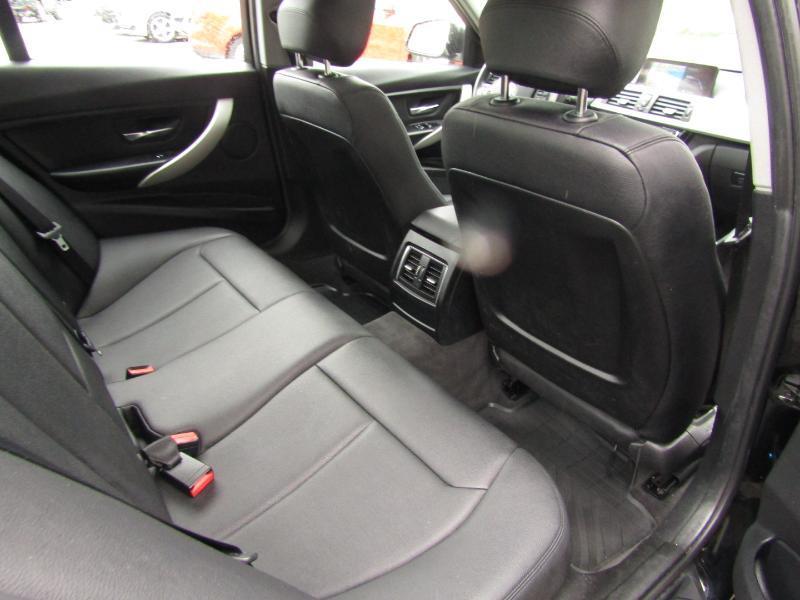 BMW 3-Series 320i Sedan 2016