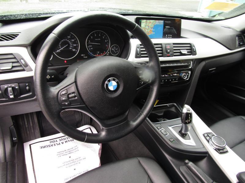 BMW 3-Series 320i Sedan 2016