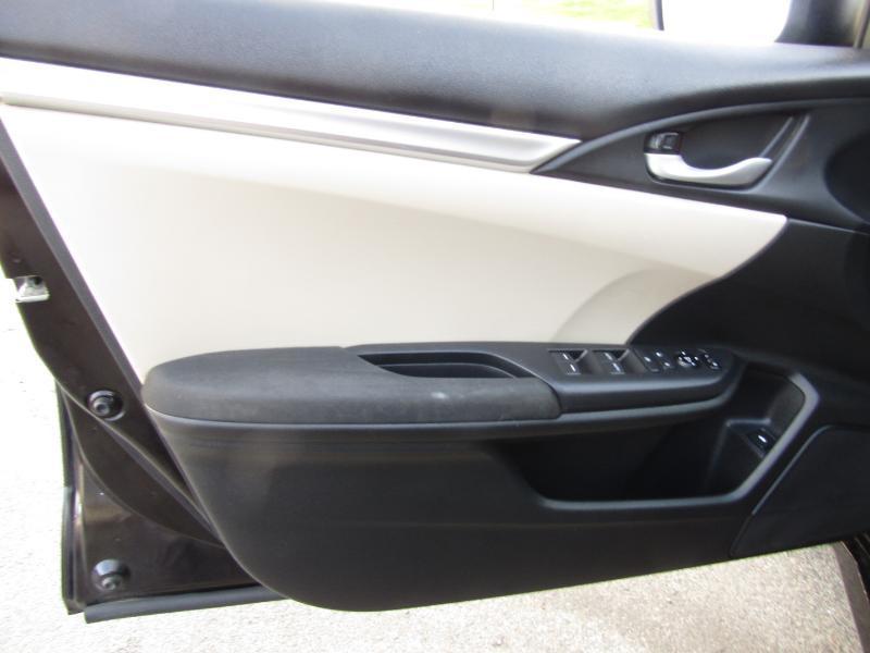 Honda Civic LX Sedan AT 2017