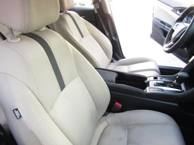 Honda Civic LX Sedan AT 2017