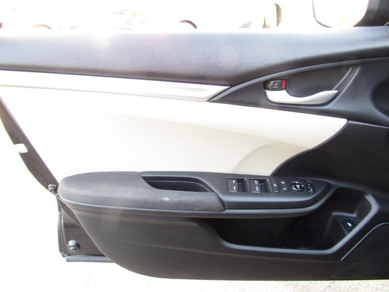 Honda Civic LX Sedan AT 2017