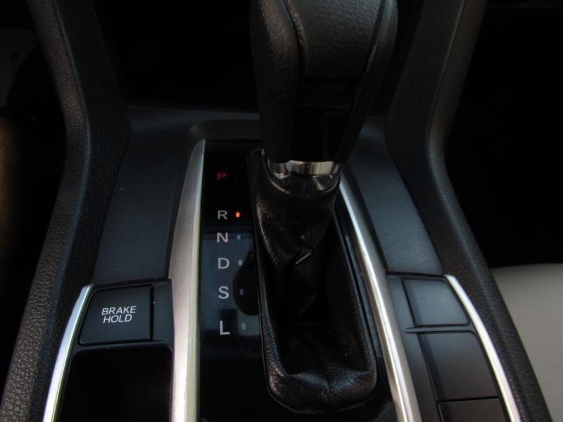 Honda Civic LX Sedan AT 2017