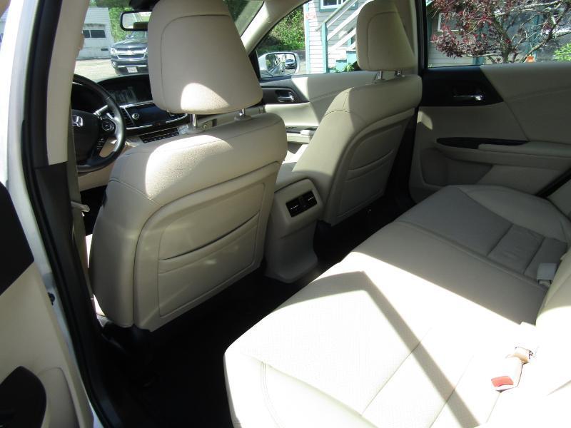 Honda Accord Hybrid EX-L 2014