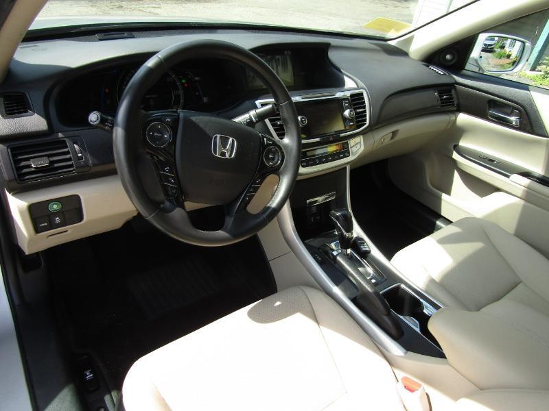Honda Accord Hybrid EX-L 2014