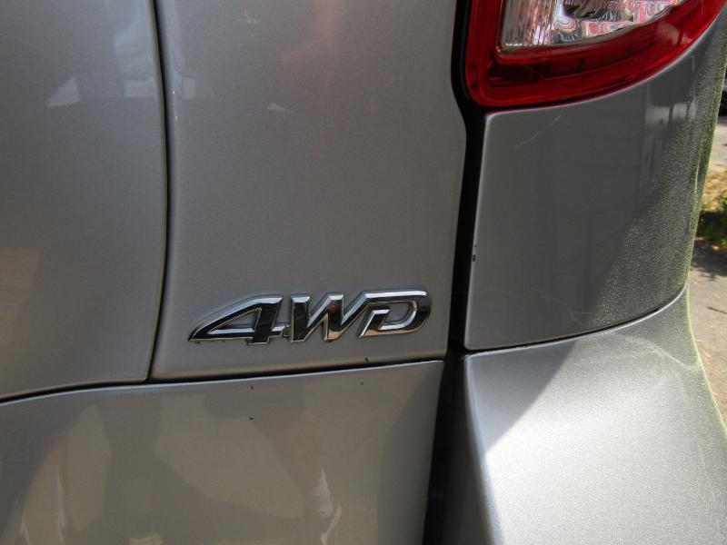Toyota RAV4  2012