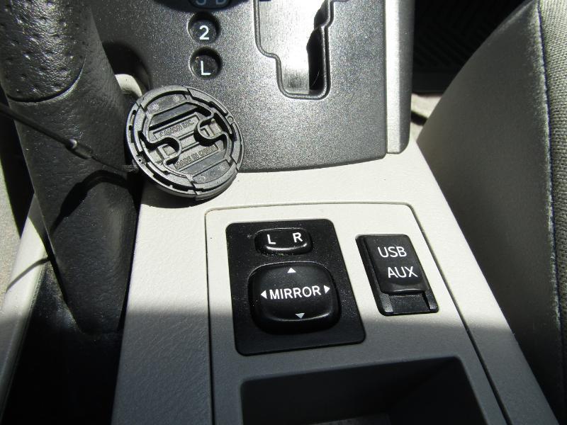 Toyota RAV4  2012