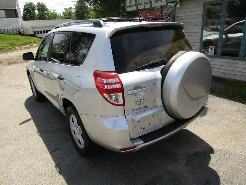 Toyota RAV4  2012