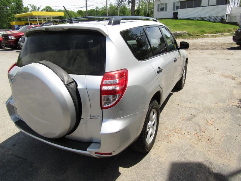 Toyota RAV4  2012