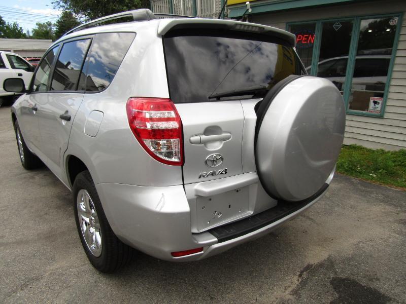 Toyota RAV4  2012