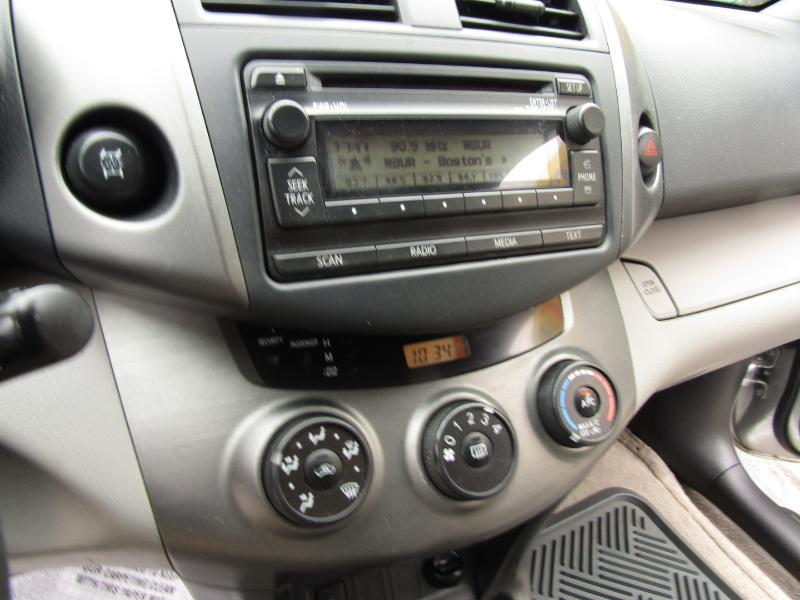 Toyota RAV4  2012