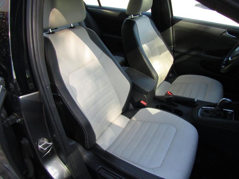 Volkswagen Jetta SE 6A 2016