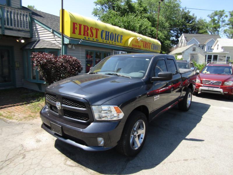 RAM 1500 Tradesman Quad Cab 4WD 2017