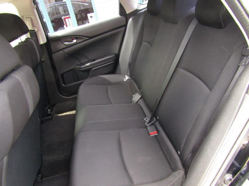 Honda Civic LX Sedan CVT 2017