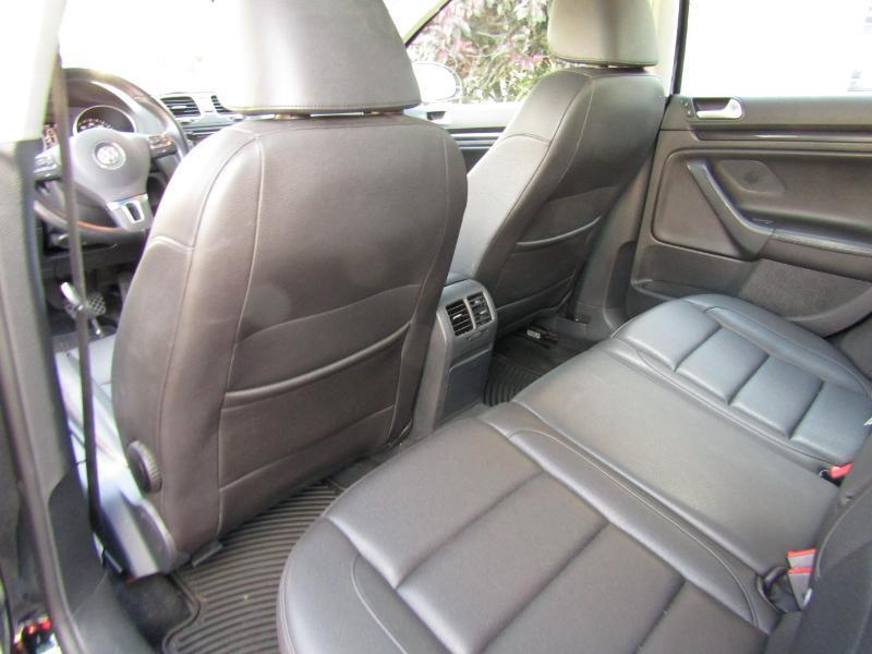 Volkswagen Jetta SportWagen 2.0L TDI 2014