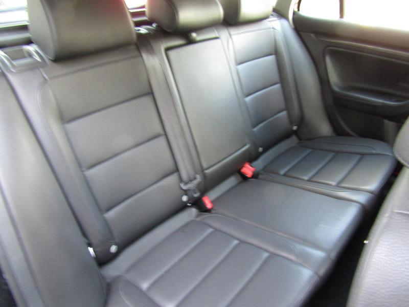 Volkswagen Jetta SportWagen 2.0L TDI 2014