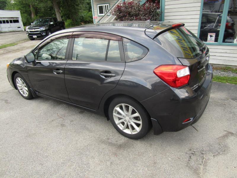 Subaru Impreza Premium 5-Door w/All Weather Package 2012