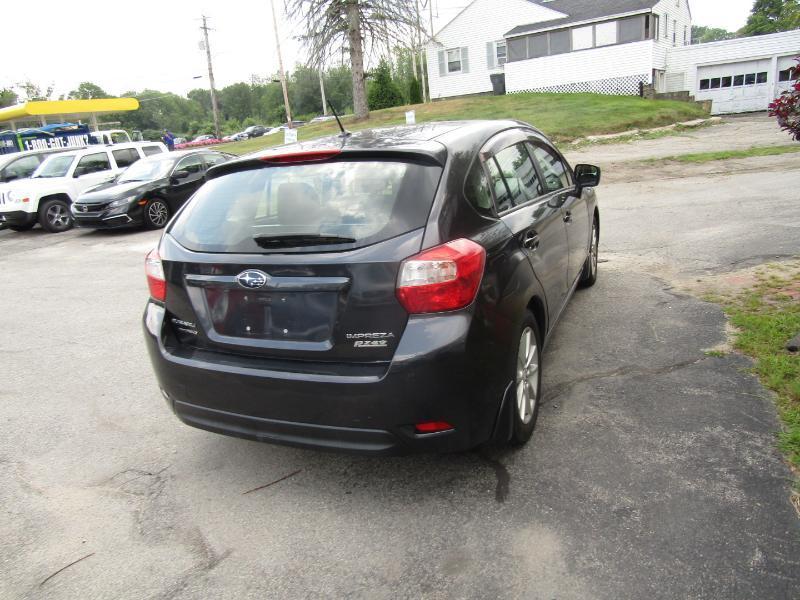 Subaru Impreza Premium 5-Door w/All Weather Package 2012
