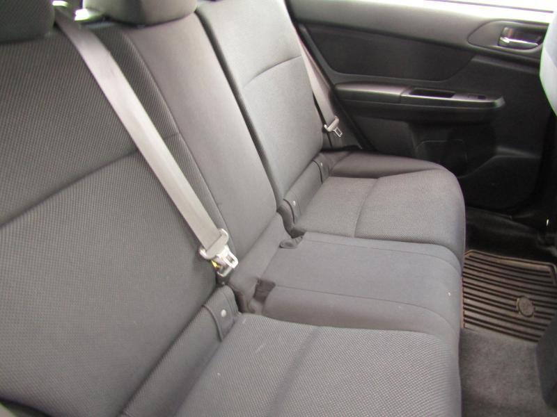 Subaru Impreza Premium 5-Door w/All Weather Package 2012