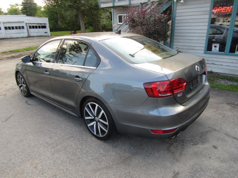 Volkswagen Jetta 2.0T GLI 2013