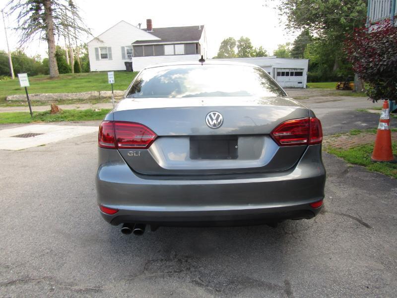 Volkswagen Jetta 2.0T GLI 2013