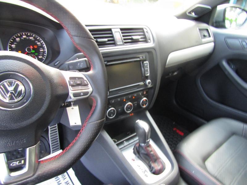 Volkswagen Jetta 2.0T GLI 2013