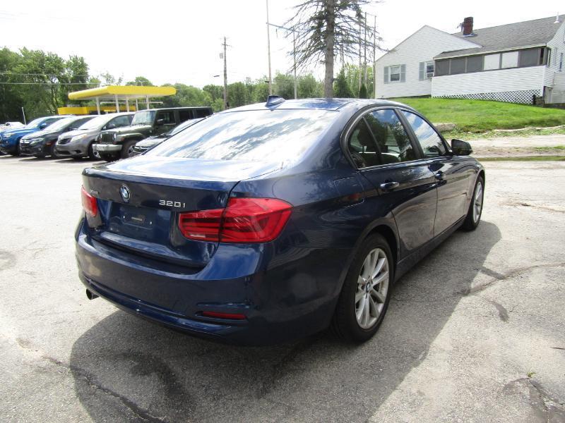 BMW 3-Series 320i xDrive Sedan 2018