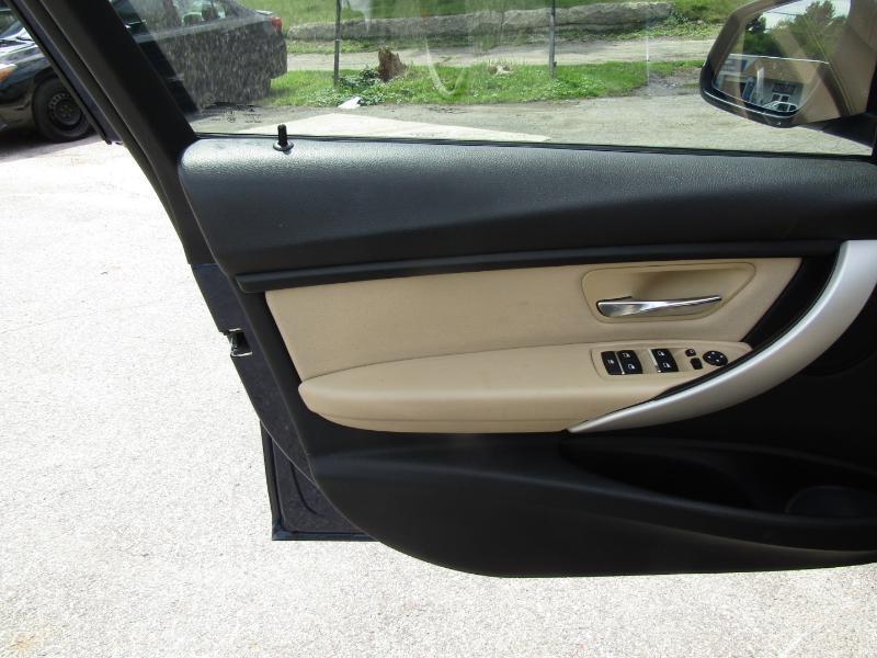 BMW 3-Series 320i xDrive Sedan 2018