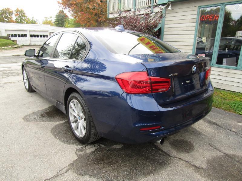 BMW 3-Series 320i xDrive Sedan 2018