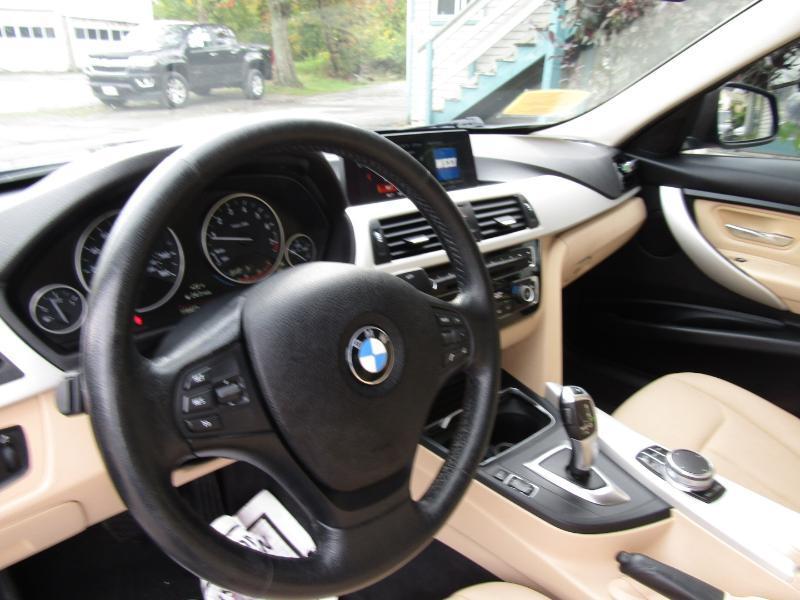 BMW 3-Series 320i xDrive Sedan 2018
