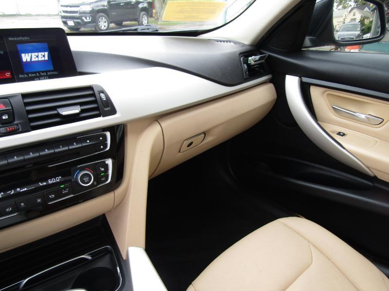 BMW 3-Series 320i xDrive Sedan 2018