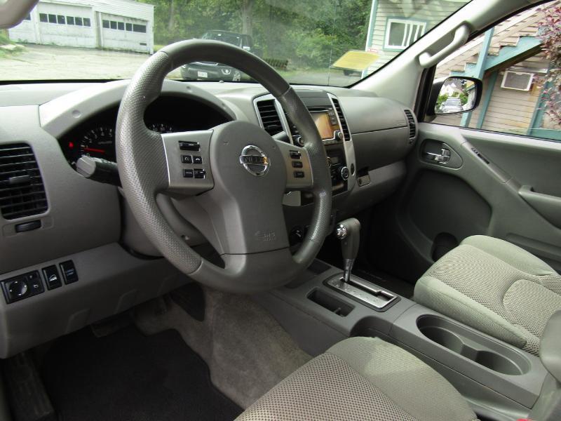 Nissan Frontier SL Crew Cab LWB 5AT 4WD 2015