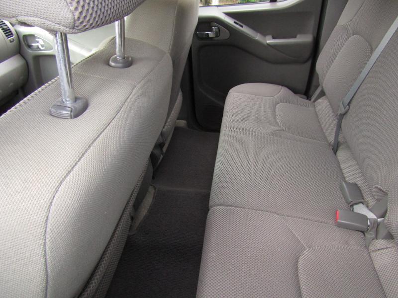 Nissan Frontier SL Crew Cab LWB 5AT 4WD 2015