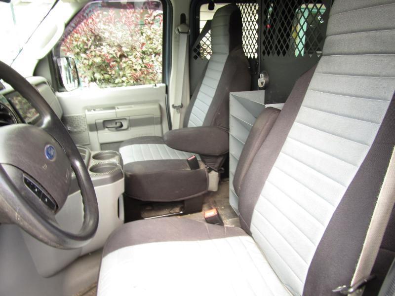 Ford Econoline E-250 2012