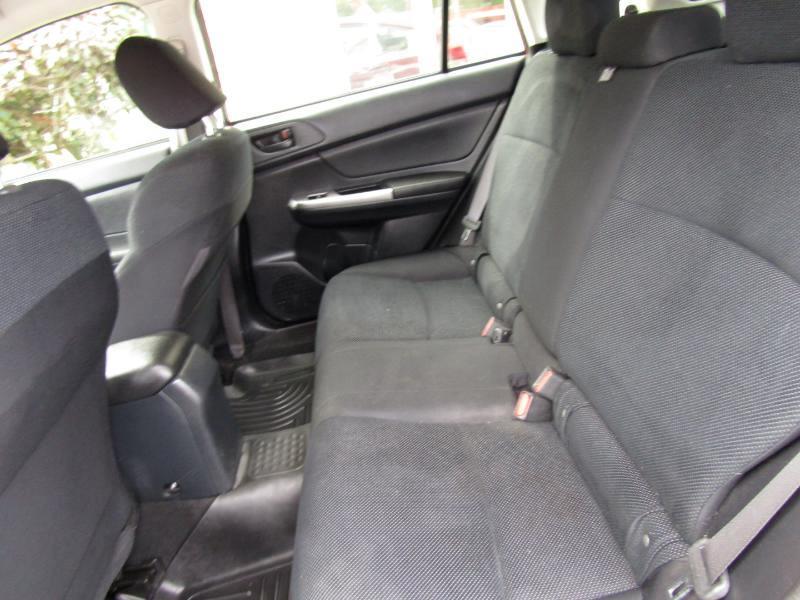 Subaru Impreza 2.0i PZEV CVT 5-Door 2015