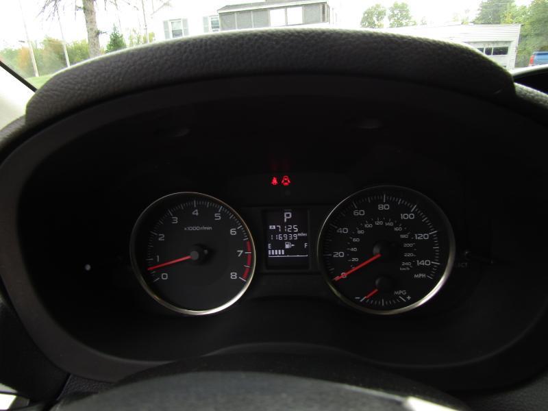 Subaru Impreza 2.0i PZEV CVT 5-Door 2015