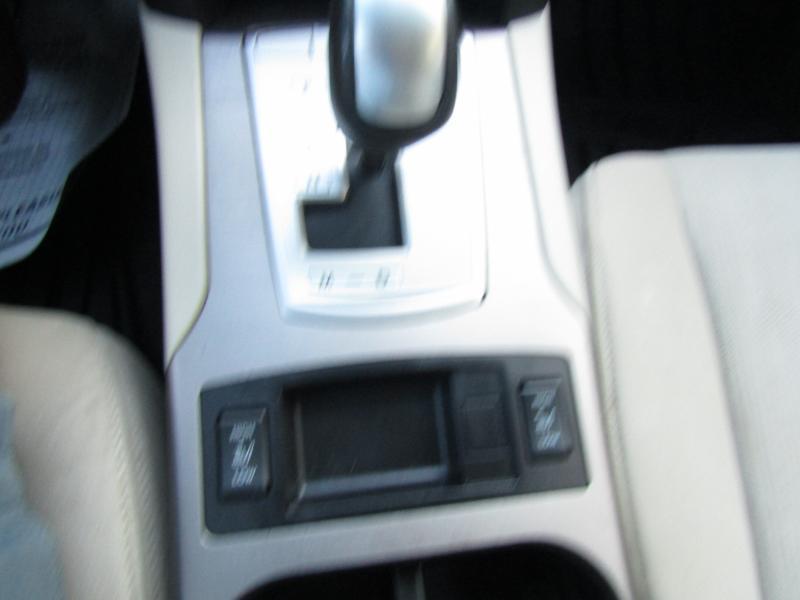 Subaru Outback 2.5i Premium 2014