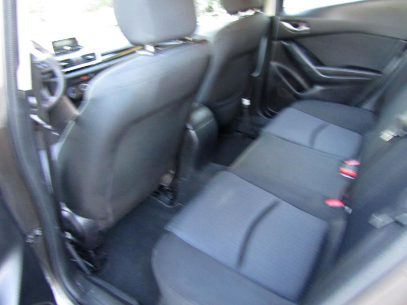 Mazda MAZDA3 i Sport AT 5-Door 2014